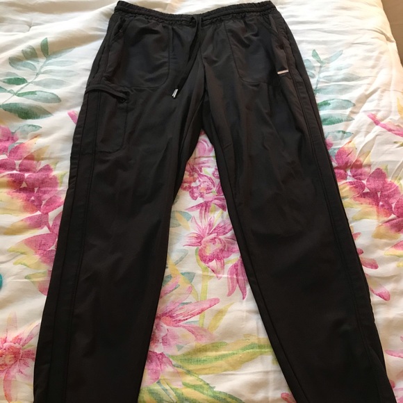 Black Medical Scrubs - Picture 6 of 7